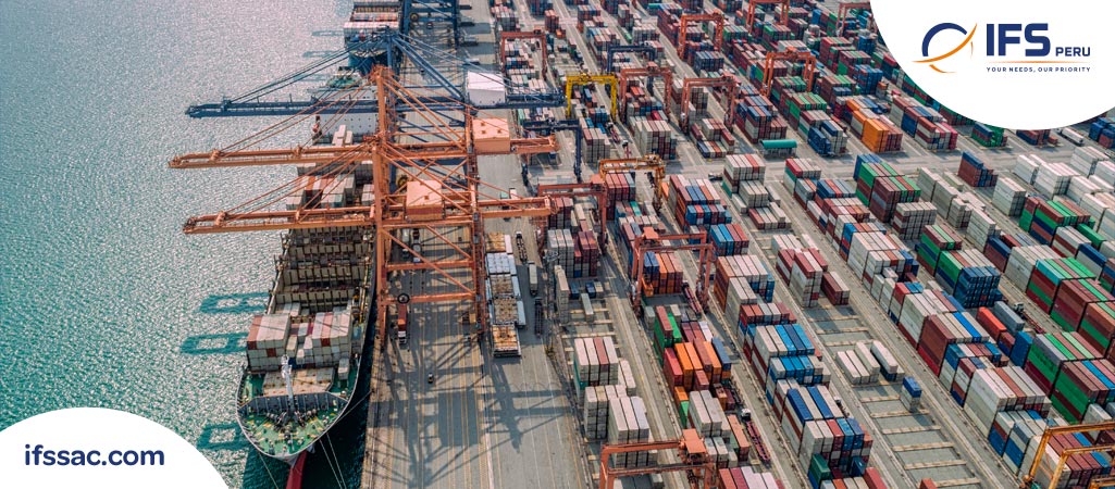 Secuelas de Covid-19 y alta demanda de temporada afecta la congestión portuaria
