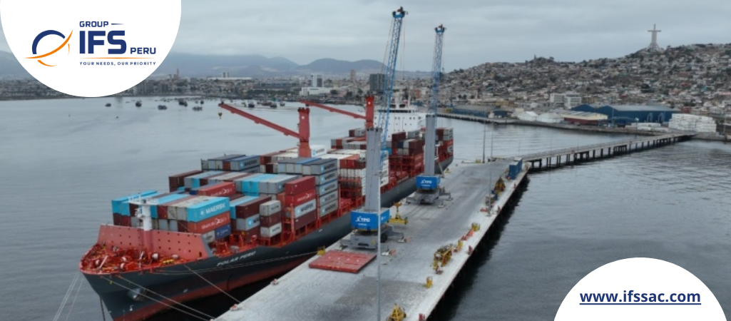 Puerto de Coquimbo inicia temporada citrícola 2026 con el zarpe del "Polar Perú"